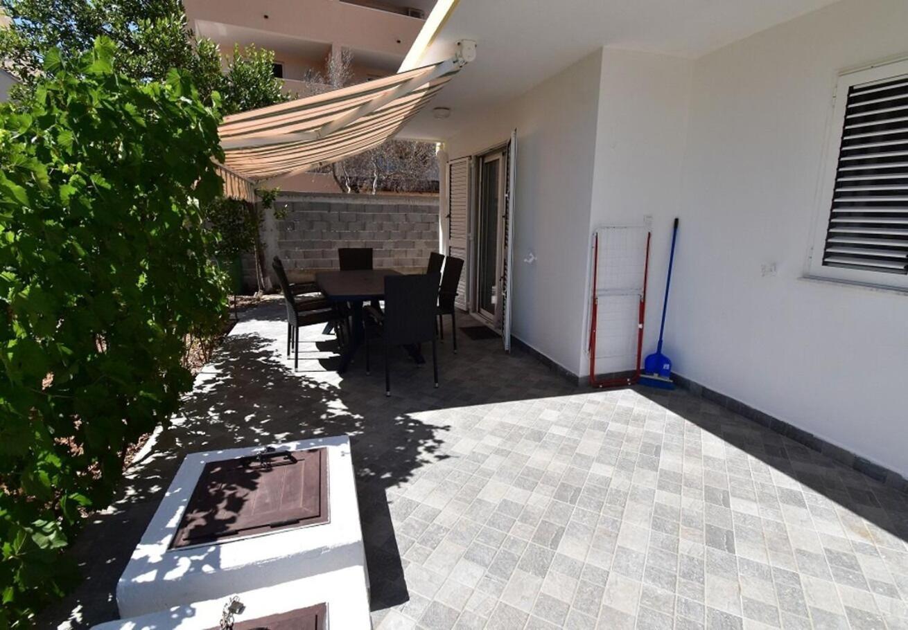 Holiday Home Branka - 80 M From Beach Вир Екстер'єр фото